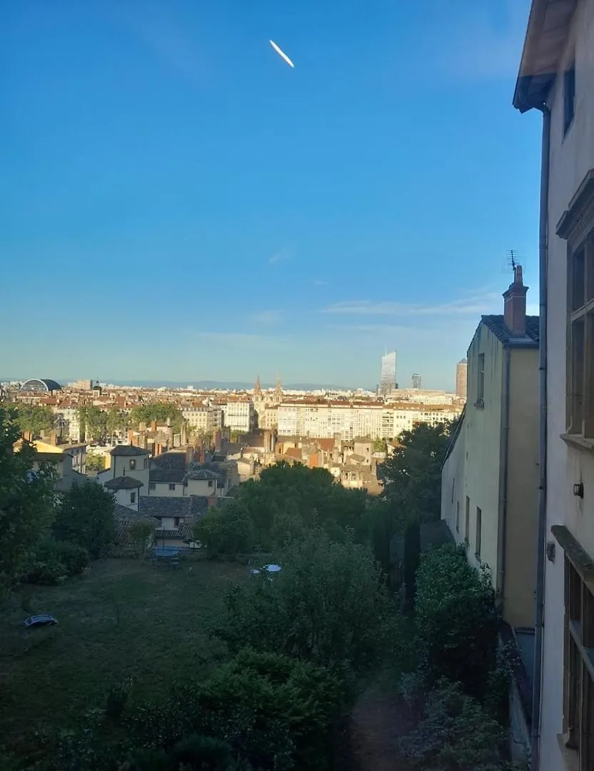 Apartament Guestready - Calming Respite In Vieux Lyon